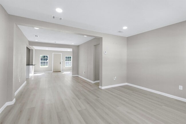 Photo - 4114 Hoffman St