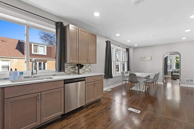 Photo - 6028 Crain St Unit ID1237890P