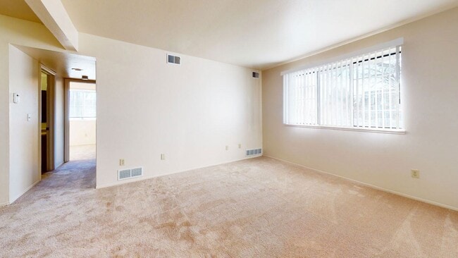 Photo - Walnut Trail Apartments