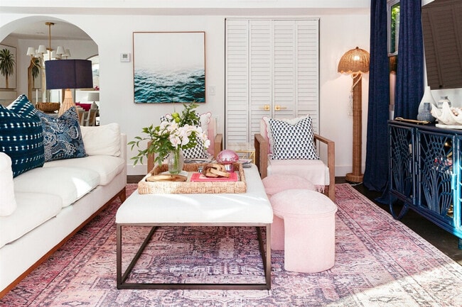 Building Photo - 610 38th St Unit ID1324902P