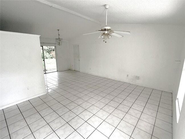 Photo - 745 Whitewood Dr