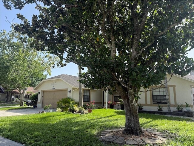 Photo - 1763 Lady Slipper Cir