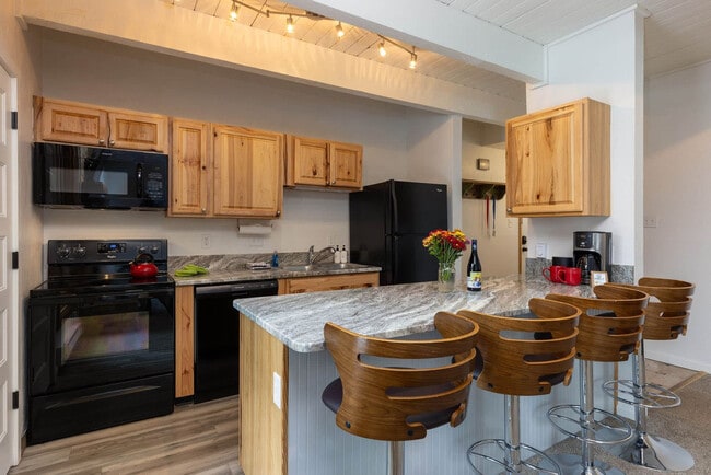 Photo - 465-464 4 O'Clock Rd Unit ID1387656P