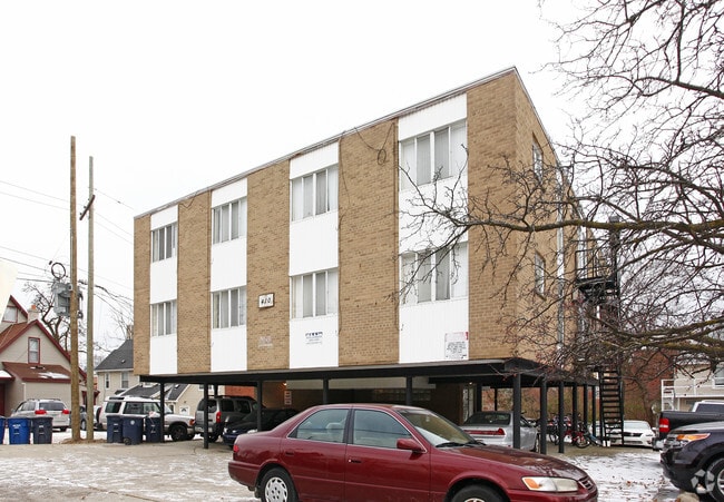 Building Photo - 410 Observatory St