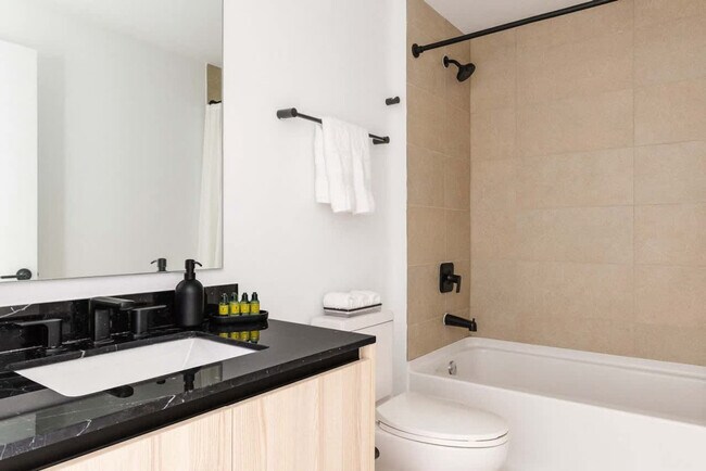 Photo - 225 N Miami Ave Unit SI FL33-ID1587568P