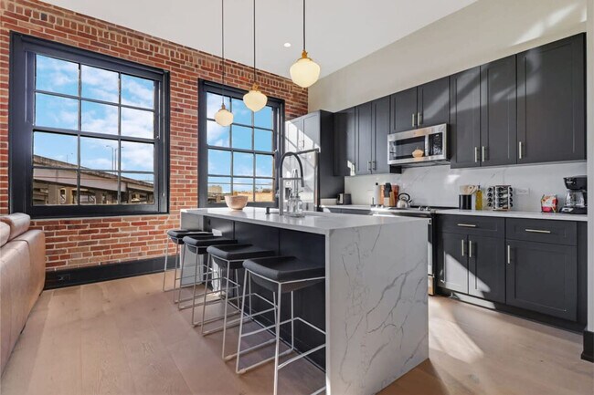 Photo - 1148 S Peters St Unit SI ID1268798P