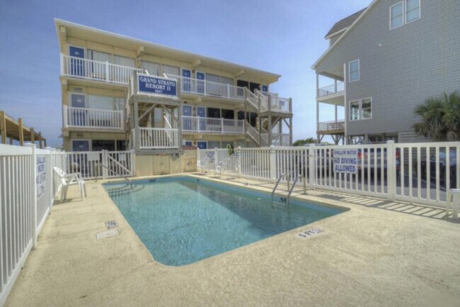 Photo - 122 Camrose Wy Unit SI ID1268886P