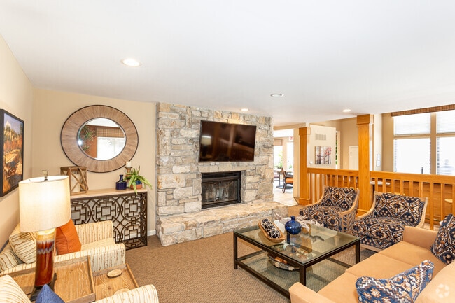 Clubhouse - Chesterfield Village Apartments