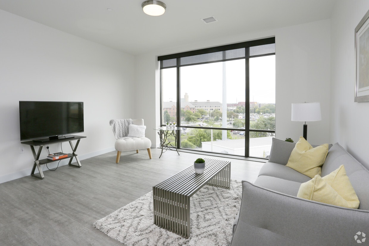 Floor Plan - Two Bedroom