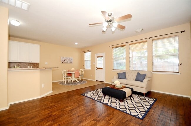 Photo - 5606 Claybeck Ln