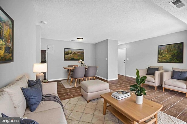 Photo - 625 Chesapeake St SE Unit 301