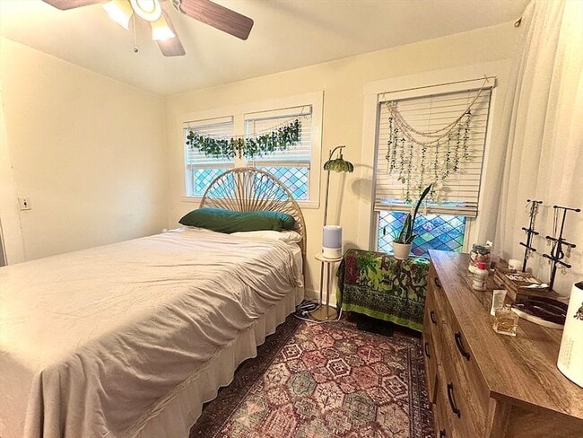 Photo - 2 Mapleton St Unit 1