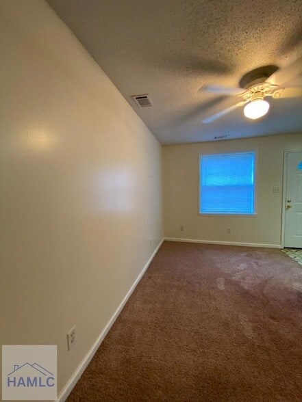 Photo - 127 Rolland St