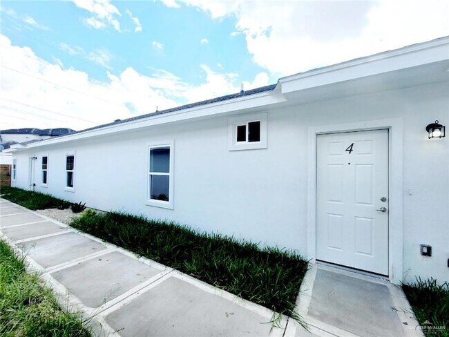 Photo - 2201 S Pamplona St Unit 4