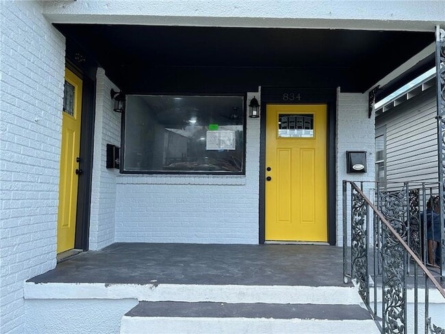 Photo - 834 Vallette St