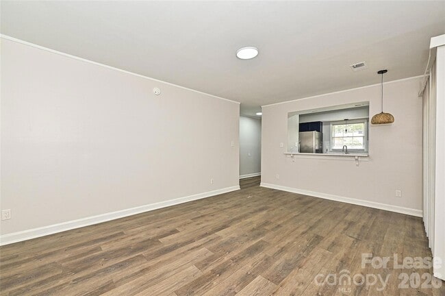 Photo - 8439 Country Oaks Rd