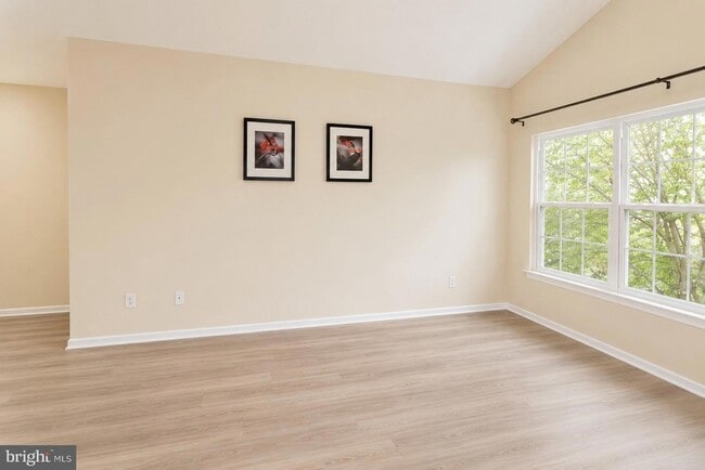 Photo - 18501 Fairlight Dr Unit 330