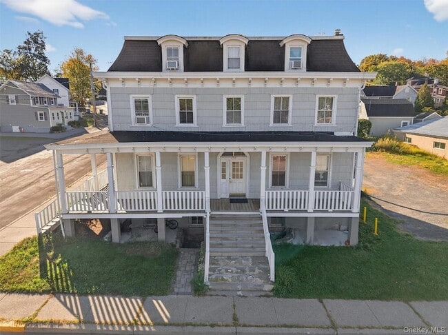 Building Photo - 239 W Main St Unit 3