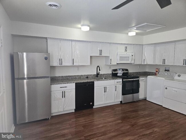 Photo - 515 N York Rd