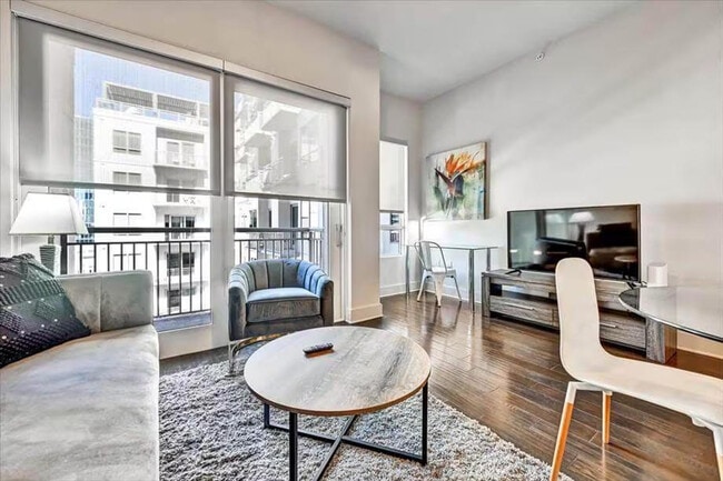 Photo - 782 Peachtree St NE Unit ID1343833P