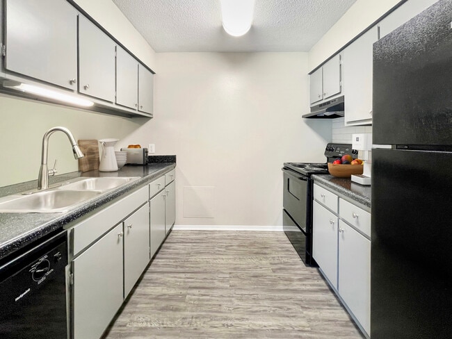 Building Photo - Kendall Place