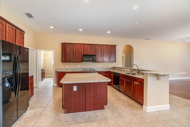 Photo - 611 Oceanside Blvd