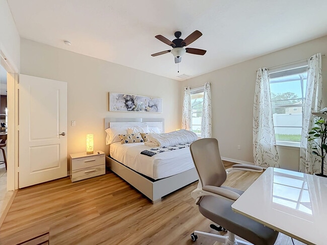 Photo - 4954 Castle St E Unit SI ID1574507P