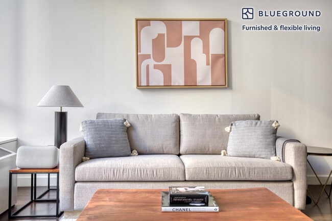 Photo - 95 Wall St Unit FL14-ID119