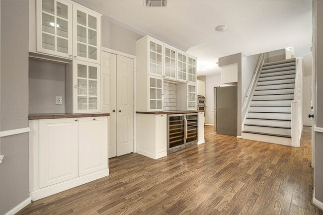 Photo - 2287 Woodland Springs St