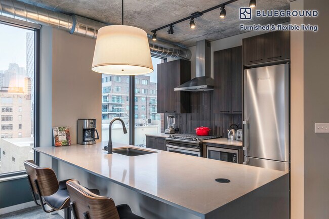 Photo - 939 W Washington Blvd Unit FL6-ID213