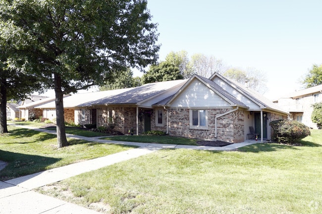 Community - Mission Hills Apartments