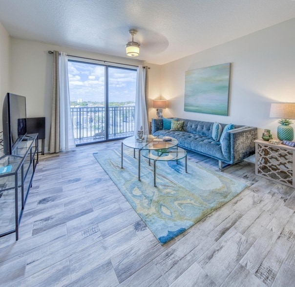 Photo - 511 Lucerne Ave Unit 408