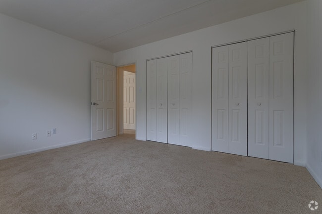 Bedroom - Regency Square