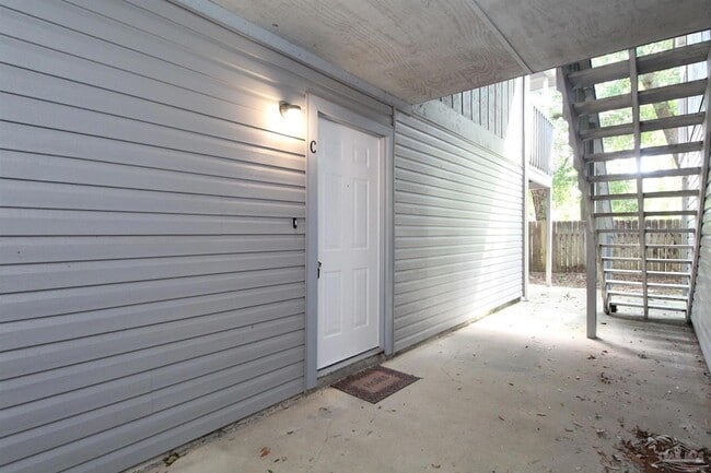 Photo - 7116 Pearson Rd