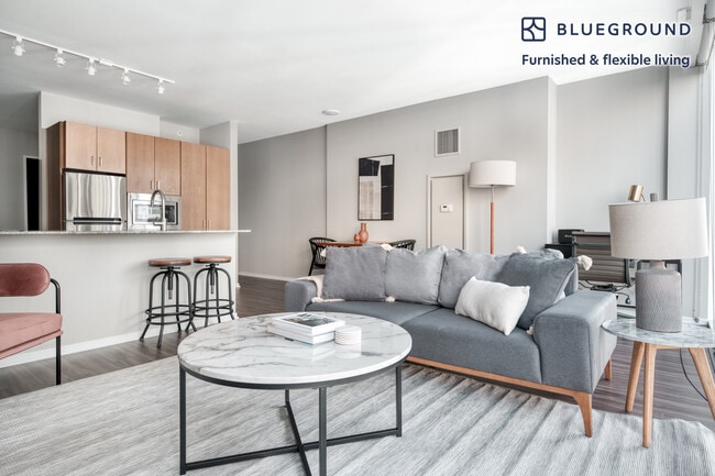 Photo - 200 E Illinois St Unit SI FL20-ID875