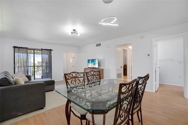 Photo - 2415 Bayshore Gardens Pkwy Unit 8