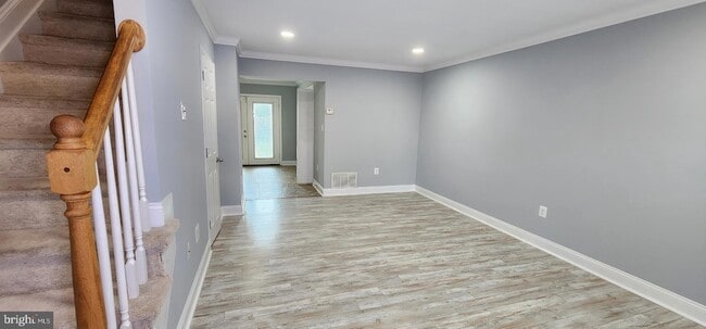 Photo - 483 Arwell Ct