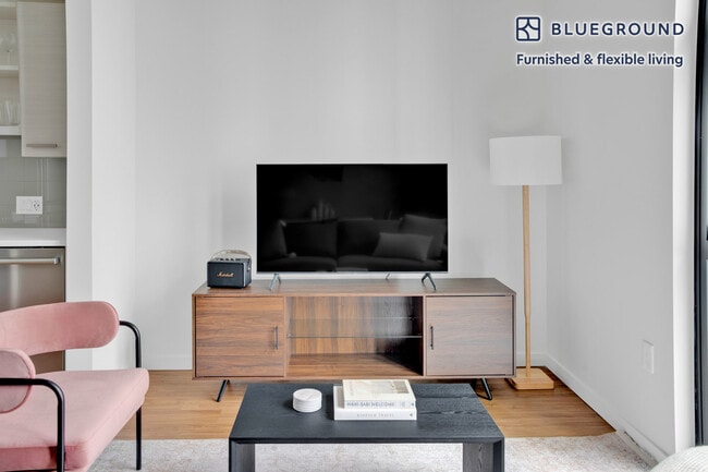 Photo - 1430 2nd Ave Unit FL3-ID400