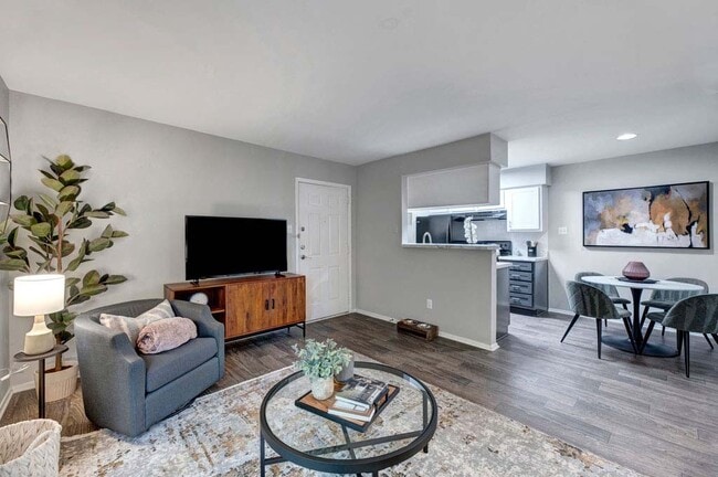 Photo - Emerald Place