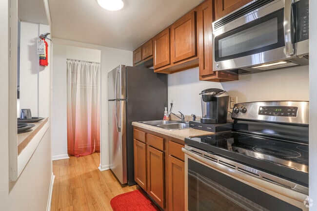 2 BR, 1 BA - Kitchen - Hillcrest Apartments