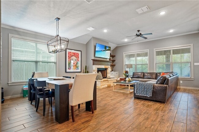 Photo - 2711 Talsworth Dr