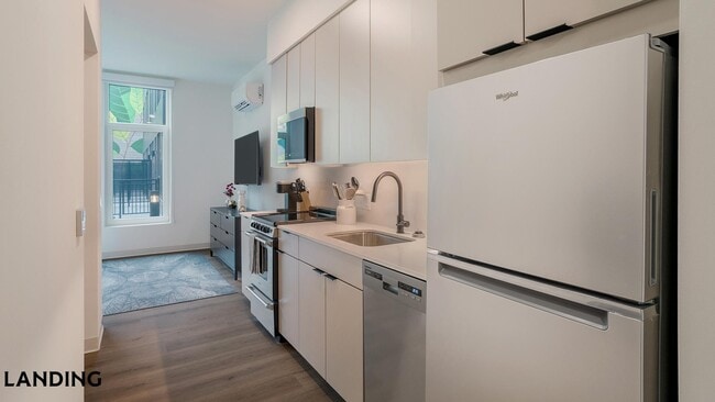 Photo - 1529 N Fremont St Unit 217