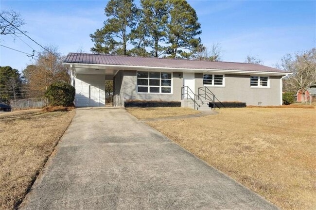 Photo - 269 Elks St