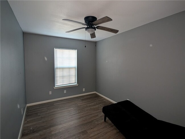 Photo - 4110 Lowman St