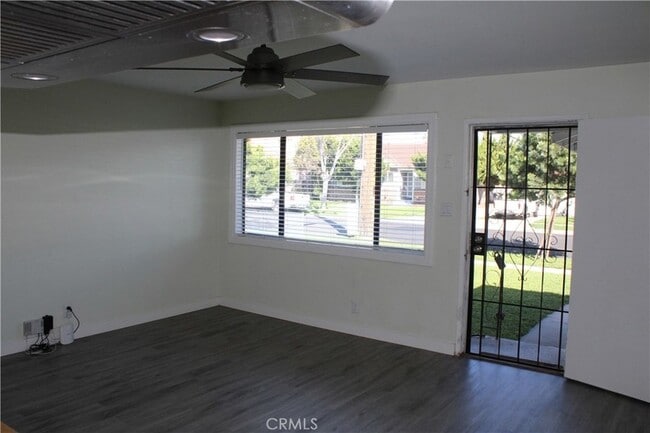 Photo - 11215 Dalwood Ave