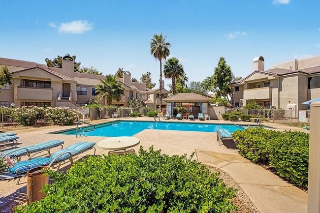 Building Photo - 6885 E Cochise Rd Unit 142
