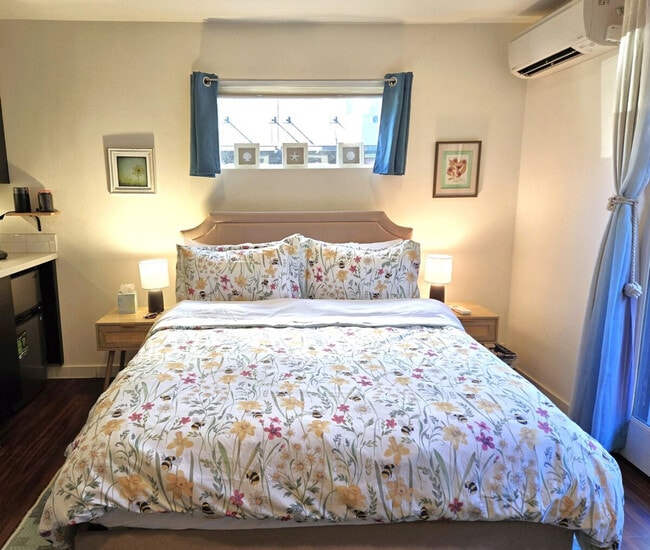 Building Photo - 2904 Alki Ave SW Unit ID1051270P