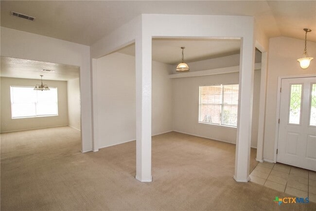 Photo - 1906 Flagstaff Dr