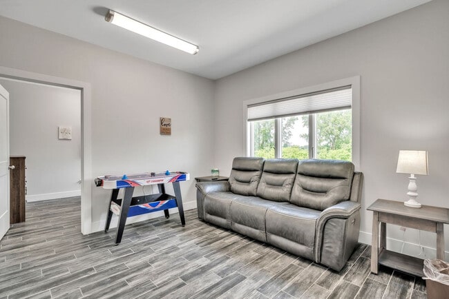 Photo - 2720 Mt Hope Rd Unit SI ID1622819P