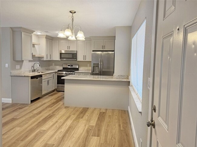 Photo - 1609 Stocking St